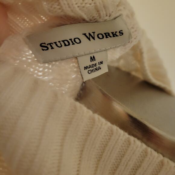 Cable Knit Crewneck Pullover Sweater Studio Works White Women’s Medium - Picture 7 of 7